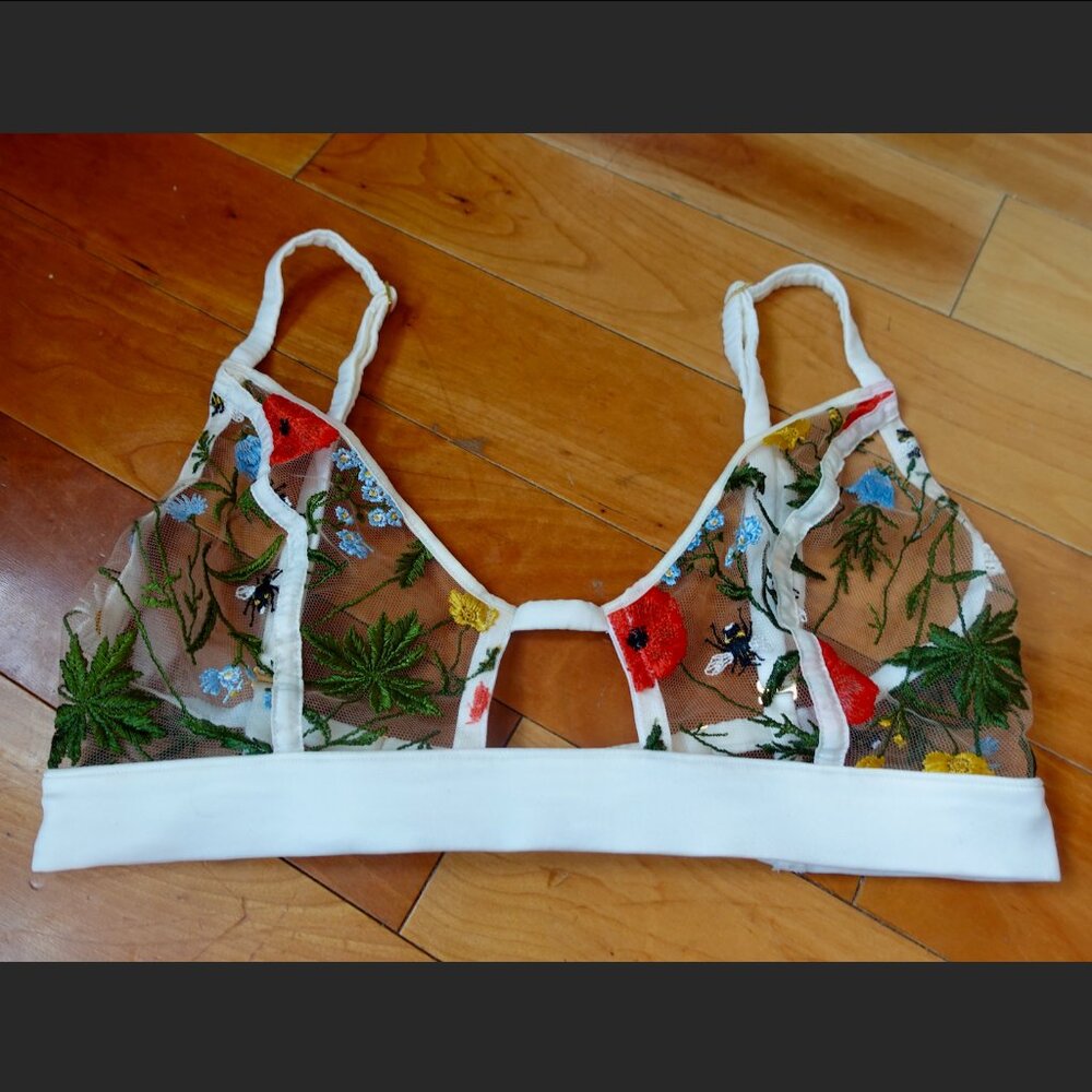 Studio Pia Flora wireless bra size M